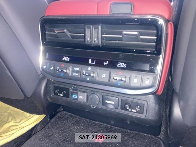 Toyota LAND CRUISER 2023-08 7724898-28