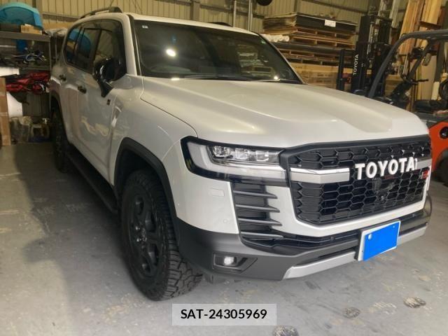 Toyota LAND CRUISER 2023-08 7724898-2