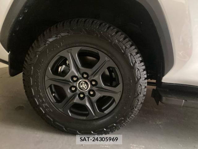 Toyota LAND CRUISER 2023-08 7724898-6
