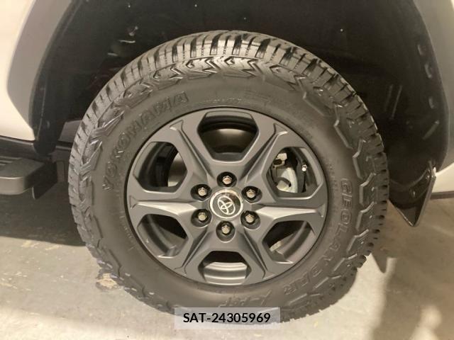Toyota LAND CRUISER 2023-08 7724898-7