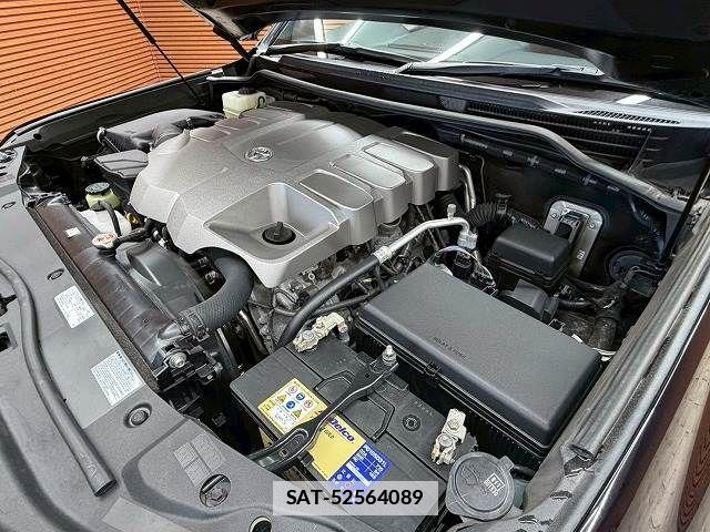 Toyota LAND CRUISER 2016-10 7786282-12