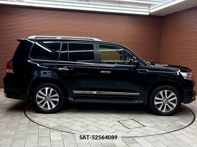 Toyota LAND CRUISER 2016-10 7786282-17