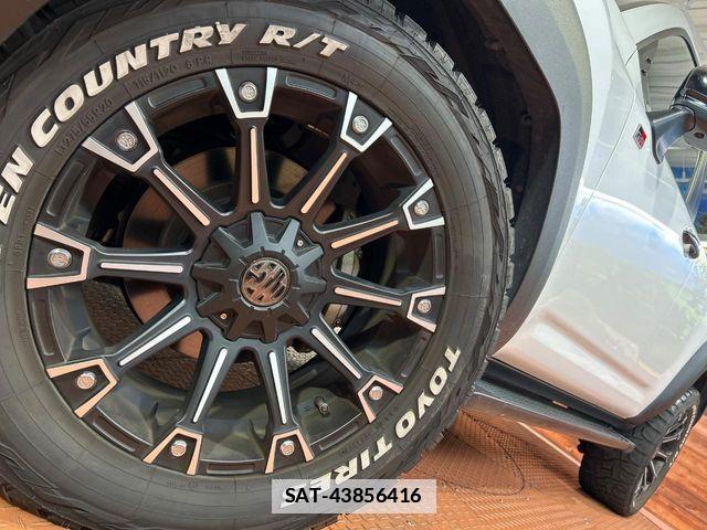 Toyota LAND CRUISER 2023-03 7877215-12