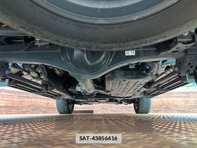 Toyota LAND CRUISER 2023-03 7877215-18