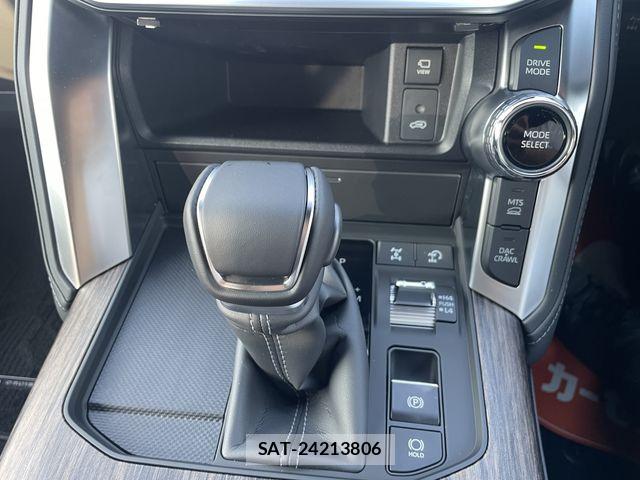 Toyota LAND CRUISER 2025-06 7877212-13
