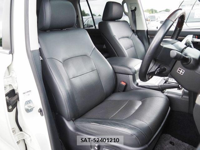 Toyota LAND CRUISER 2018-03 7877220-11