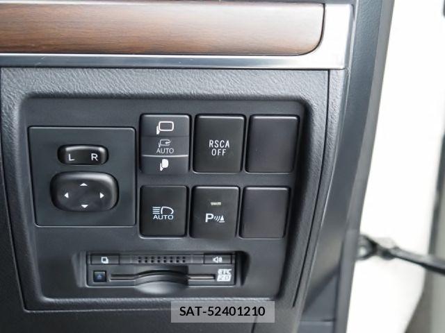 Toyota LAND CRUISER 2018-03 7877220-27