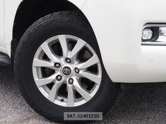Toyota LAND CRUISER 2018-03 7877220-7