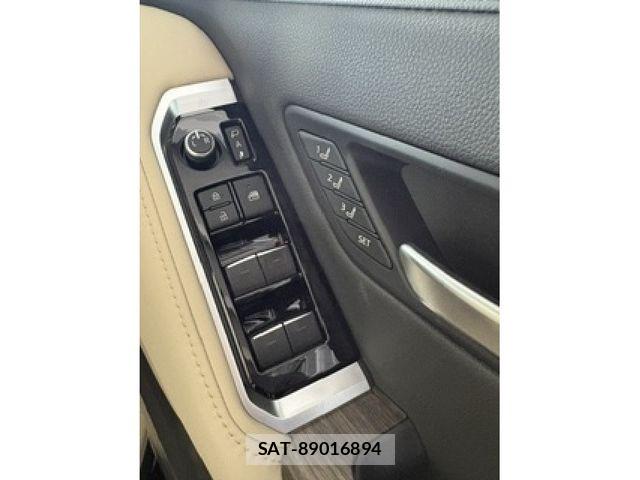 Toyota LAND CRUISER 2023-10 7877211-10