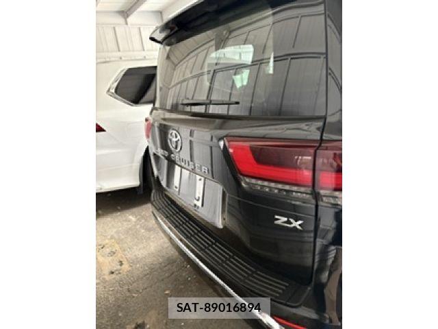 Toyota LAND CRUISER 2023-10 7877211-4