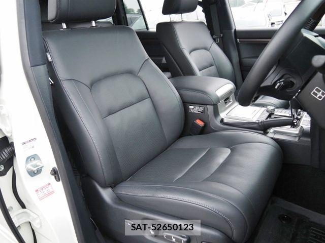 Toyota LAND CRUISER 2018-09 7877218-11