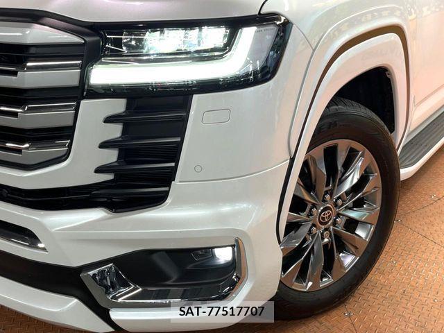 Toyota LAND CRUISER 2023-04 7877213-13