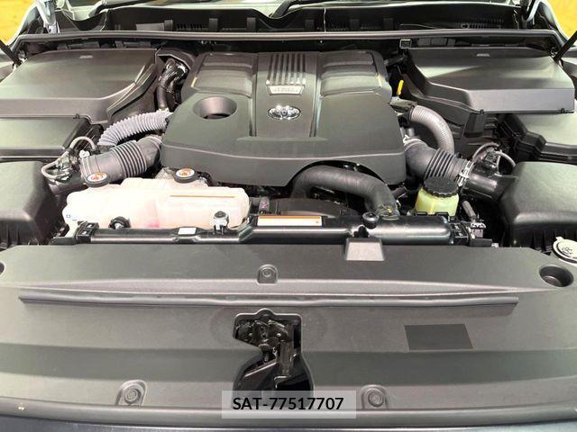 Toyota LAND CRUISER 2023-04 7877213-17