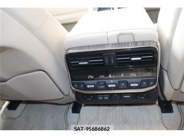 Toyota LAND CRUISER 2022-05 7962317-12