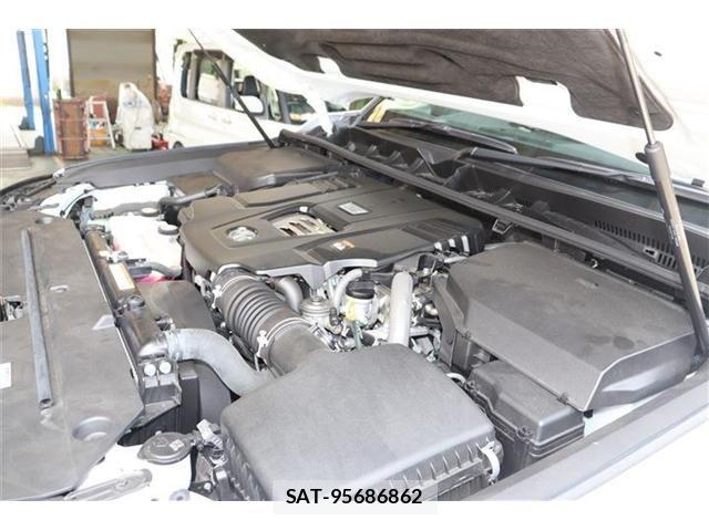 Toyota LAND CRUISER 2022-05 7962317-23