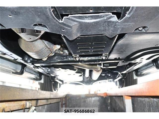 Toyota LAND CRUISER 2022-05 7962317-27