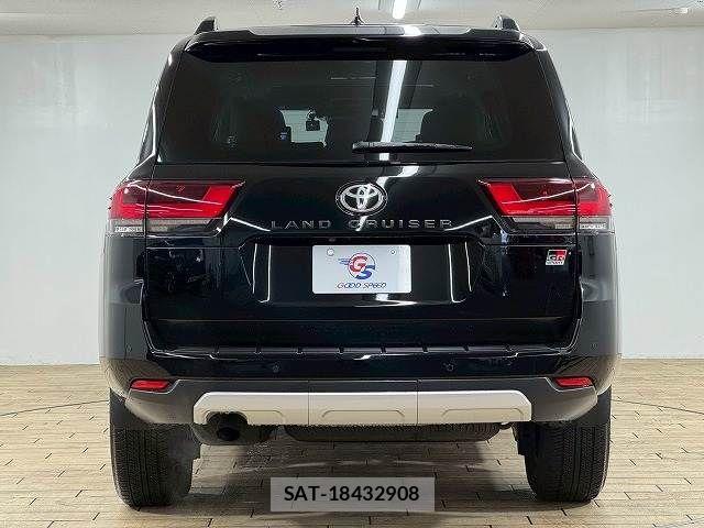 Toyota LAND CRUISER 2024-05 7962330-12
