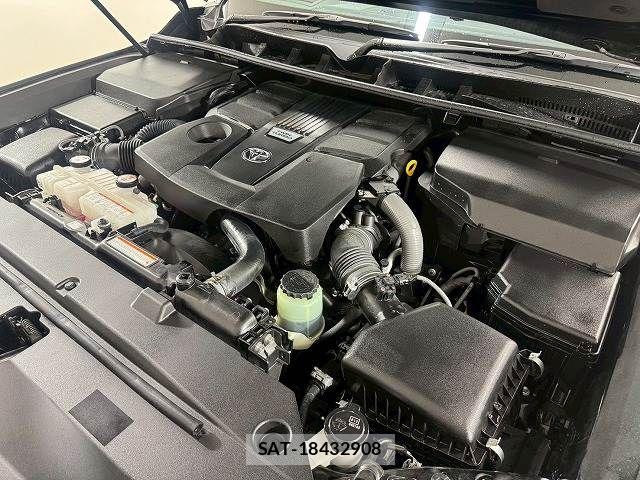 Toyota LAND CRUISER 2024-05 7962330-17