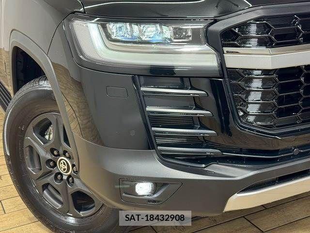 Toyota LAND CRUISER 2024-05 7962330-18