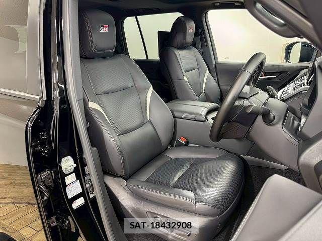 Toyota LAND CRUISER 2024-05 7962330-4