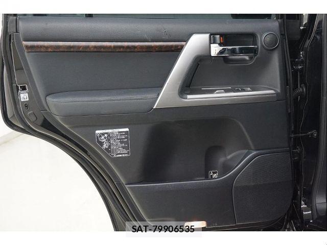 Toyota LAND CRUISER 2014-01 7979696-14