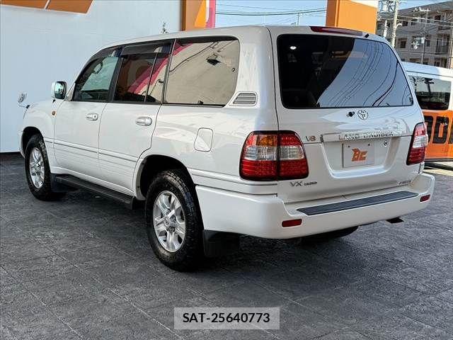 Toyota LAND CRUISER 2007-02 7979698-12