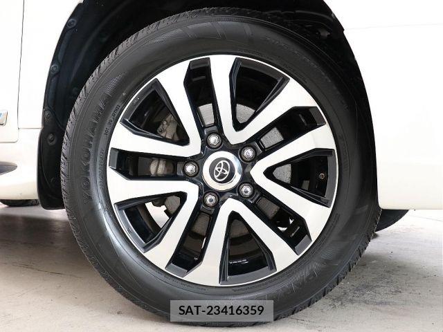 Toyota LAND CRUISER 2016-01 7979694-12