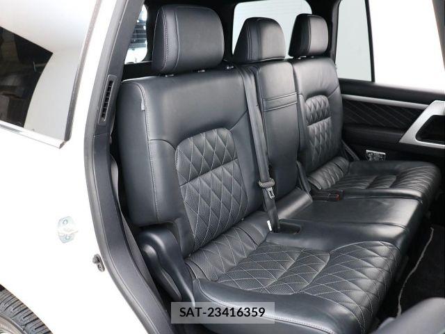 Toyota LAND CRUISER 2016-01 7979694-6