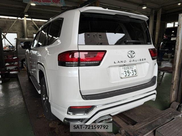 Toyota LAND CRUISER 2025-08 7979692-4