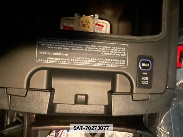Toyota LAND CRUISER 2014-11 7979697-19
