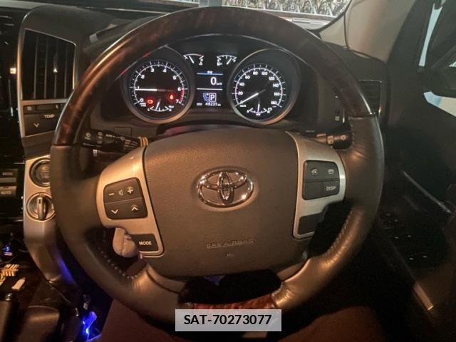 Toyota LAND CRUISER 2014-11 7979697-26