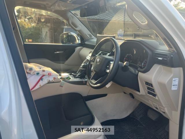 Toyota LAND CRUISER 2024-03 7979693-9