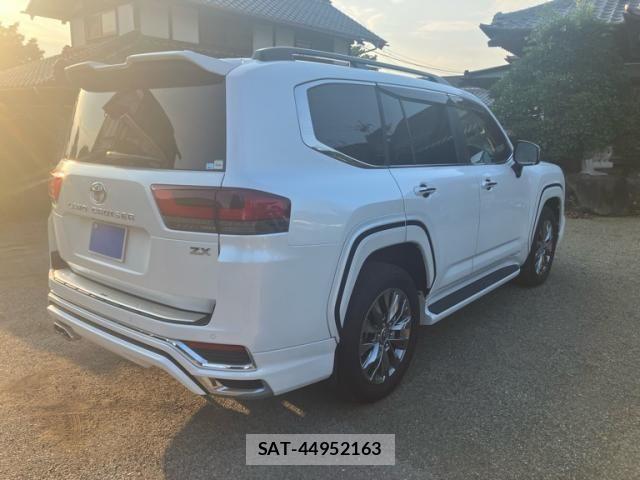 Toyota LAND CRUISER 2024-03 7979693-3