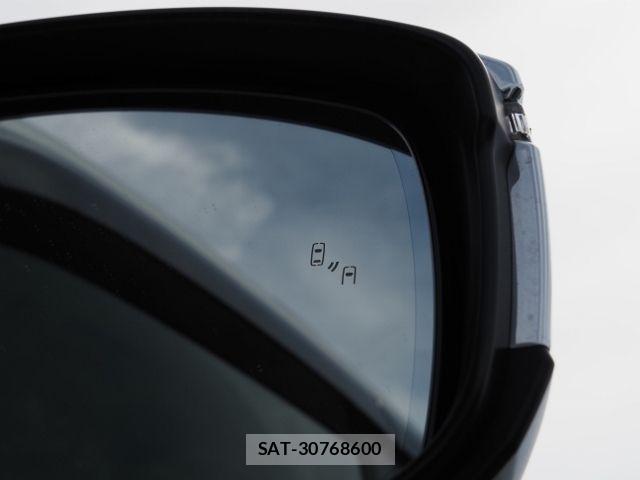 Toyota LAND CRUISER 2023-08 8036307-26