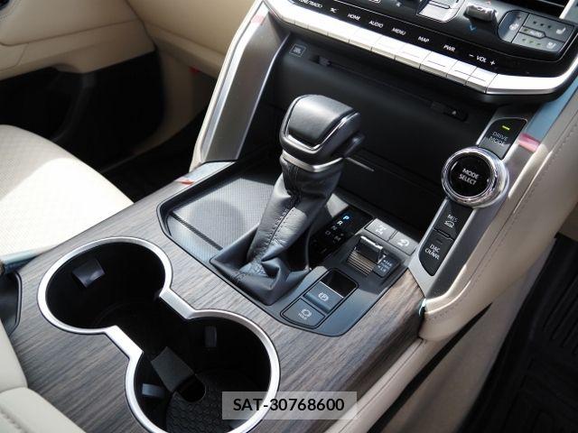 Toyota LAND CRUISER 2023-08 8036307-27