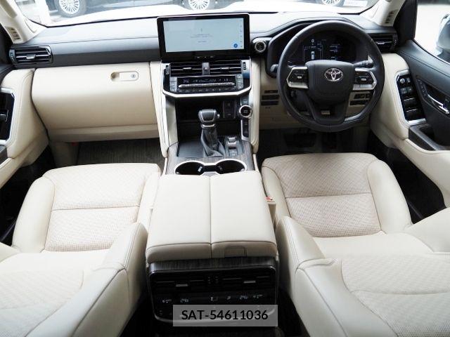 Toyota LAND CRUISER 2025-04 8036306-12