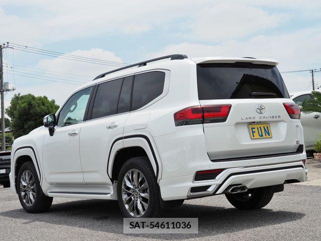 Toyota LAND CRUISER 2025-04 8036306-5