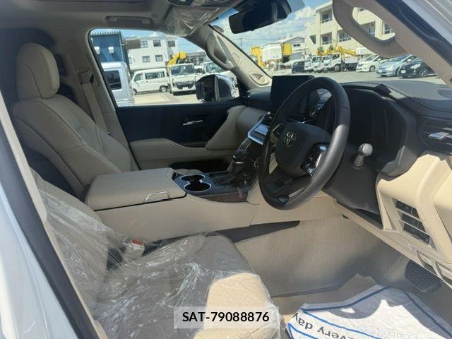 Toyota LAND CRUISER 2025-07 8036305-3