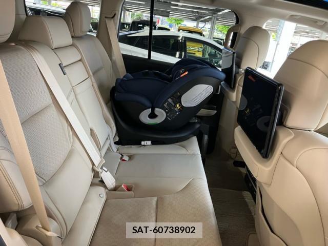Toyota LAND CRUISER 2025-07 8036312-18