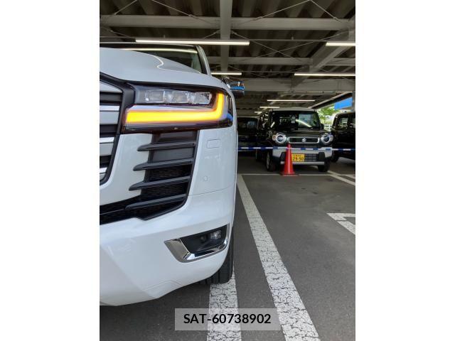 Toyota LAND CRUISER 2025-07 8036312-2