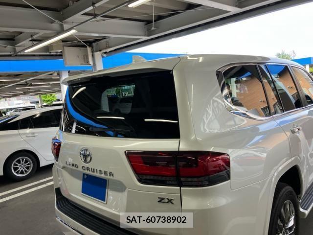 Toyota LAND CRUISER 2025-07 8036312-7