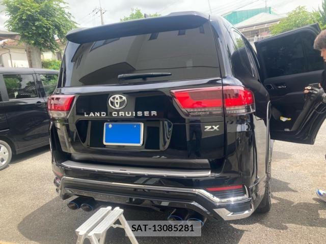Toyota LAND CRUISER 2024-09 8036300-6