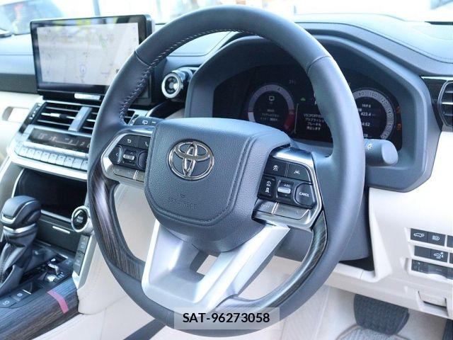 Toyota LAND CRUISER 2025-01 8036302-12
