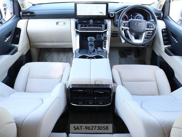 Toyota LAND CRUISER 2025-01 8036302-1