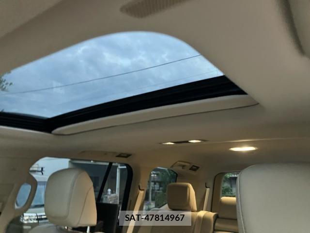 Toyota LAND CRUISER 2023-06 8036304-12