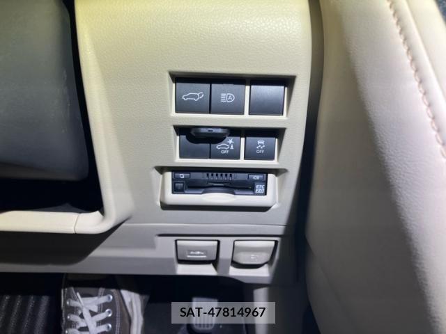 Toyota LAND CRUISER 2023-06 8036304-23
