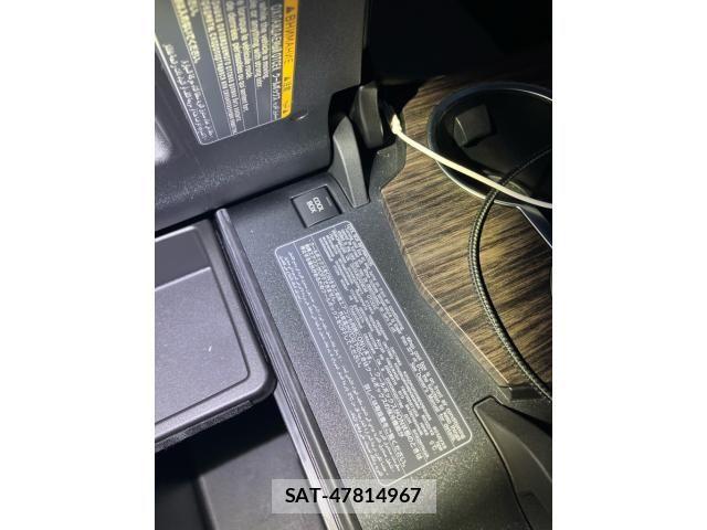 Toyota LAND CRUISER 2023-06 8036304-28