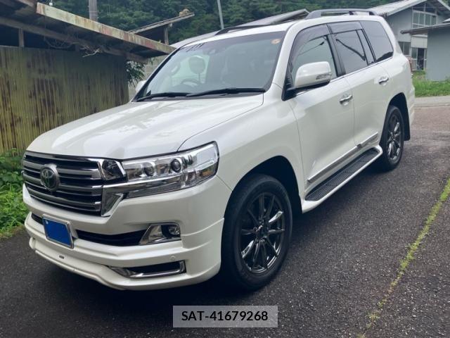 Toyota LAND CRUISER 2020-04 8036311-3