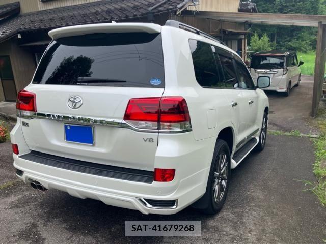 Toyota LAND CRUISER 2020-04 8036311-4