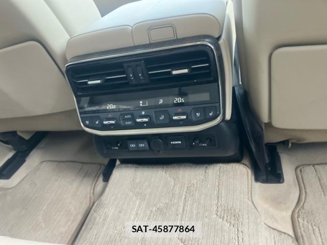Toyota LAND CRUISER 2024-02 8036308-12